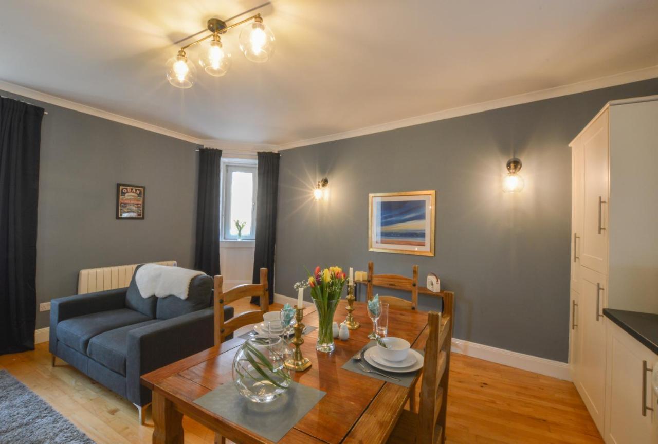 The Gallery Apartment - Oban Town Centre Apartment, Walkable To Ferry Terminal Bagian luar foto